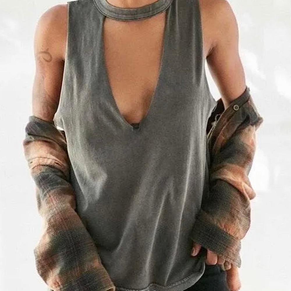 Urban Outfitters top 🤎🧸